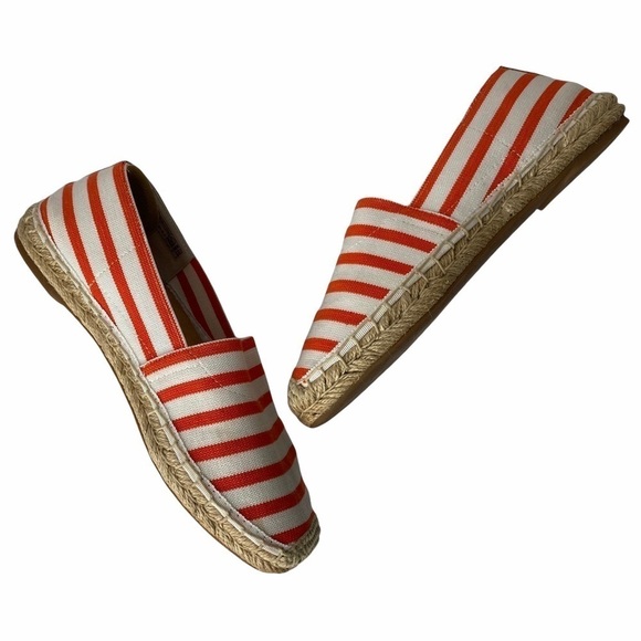 Vionic Valeri Canvas Espadrilles. Size 7 - Picture 5 of 11